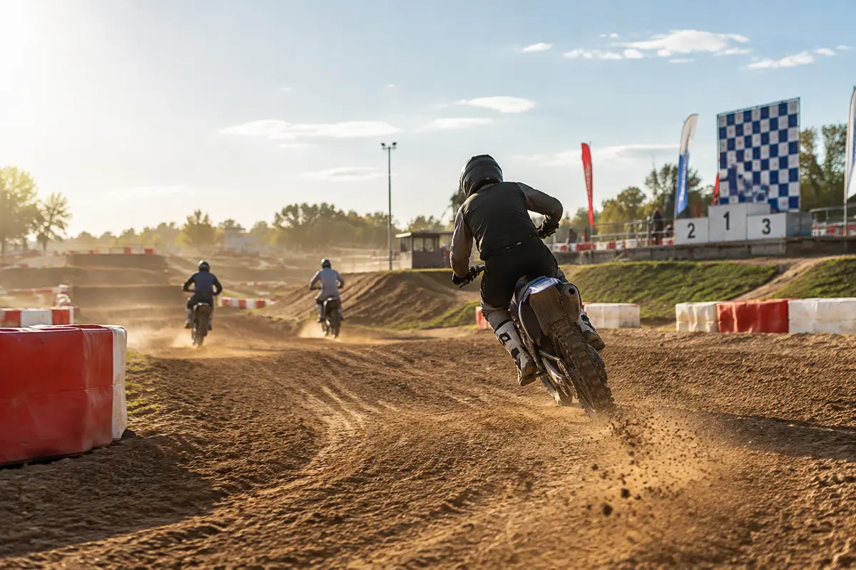 Molnar and Tanasic secure MotoMINI Canadian national titles