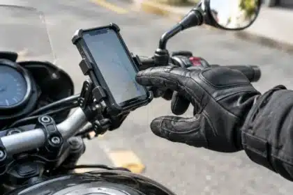 Quad Lock motorcycle mount and phone case evaluated in review